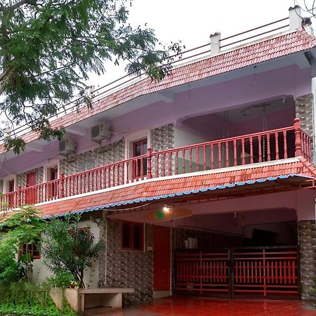 Auro Guest House Auroville Exterior foto