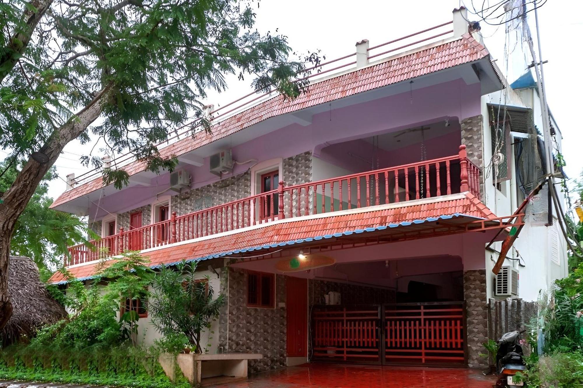 Auro Guest House Auroville Exterior foto